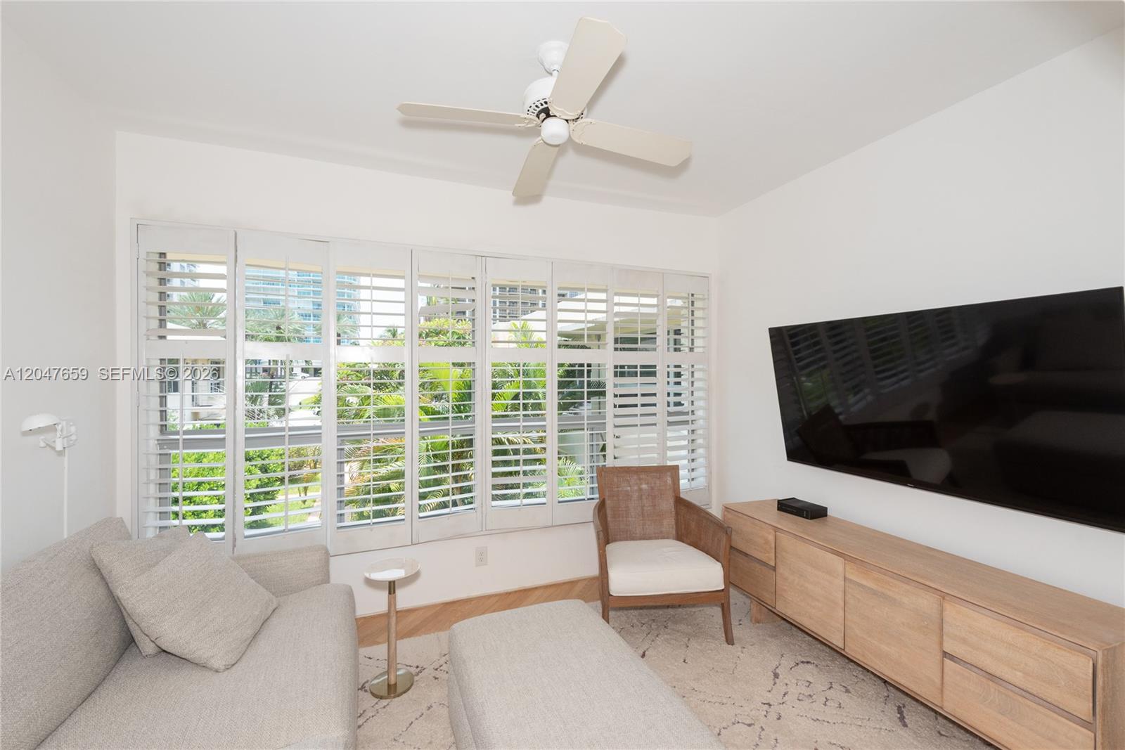 9940 Collins Ave # 10