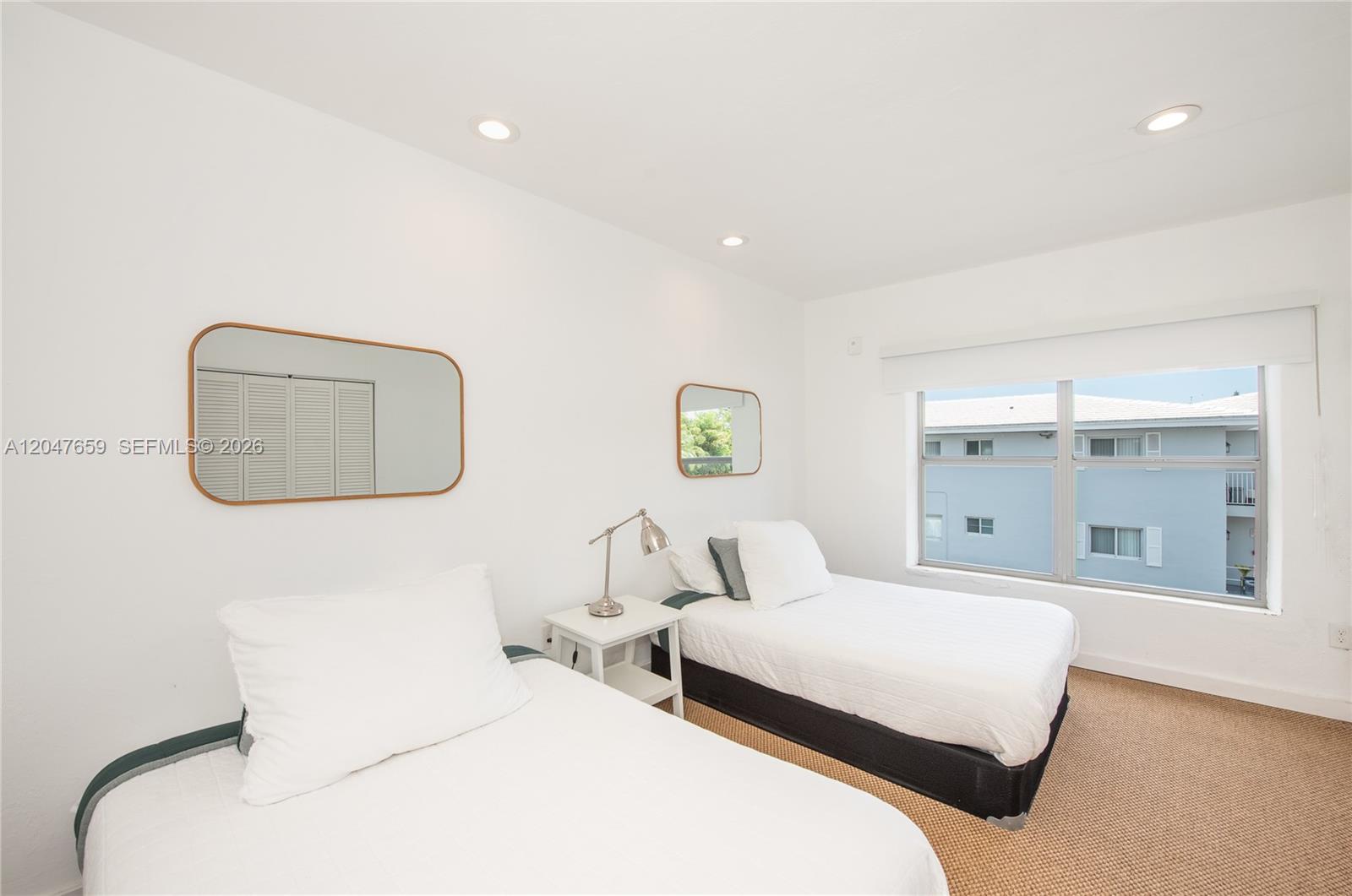 9940 Collins Ave # 10