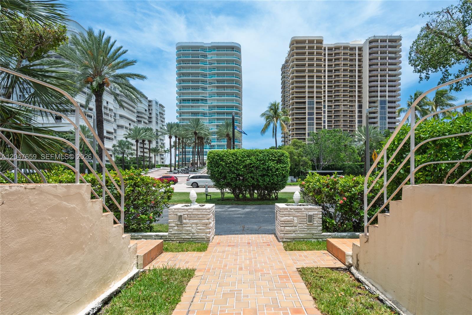 9940 Collins Ave # 10