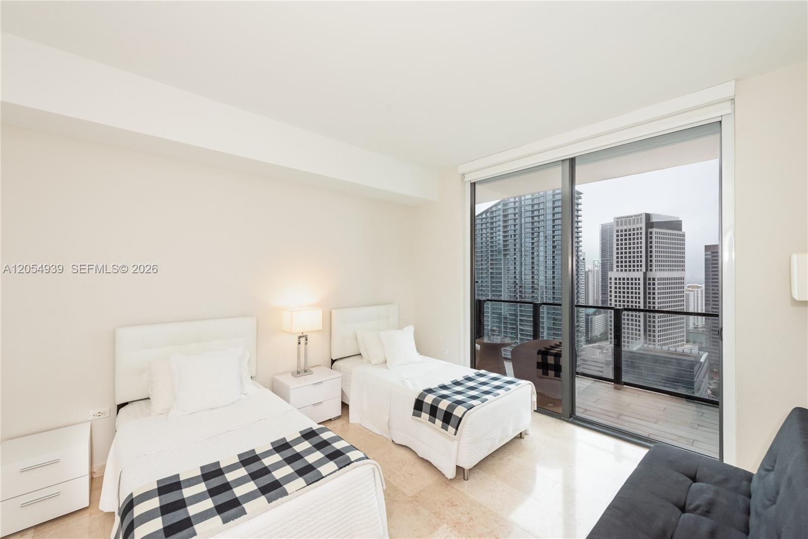 88 SW 7th St # 3005