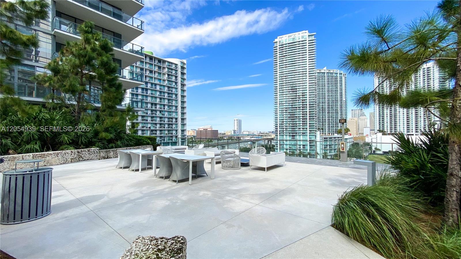 88 SW 7th St # 3005