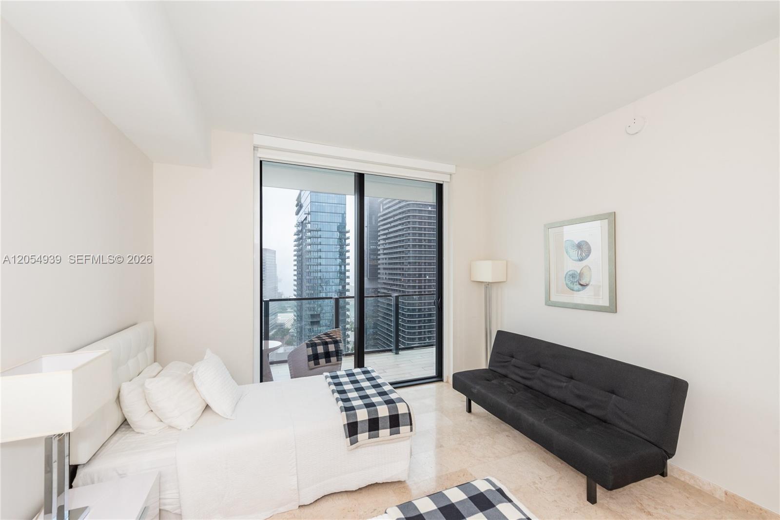 88 SW 7th St # 3005