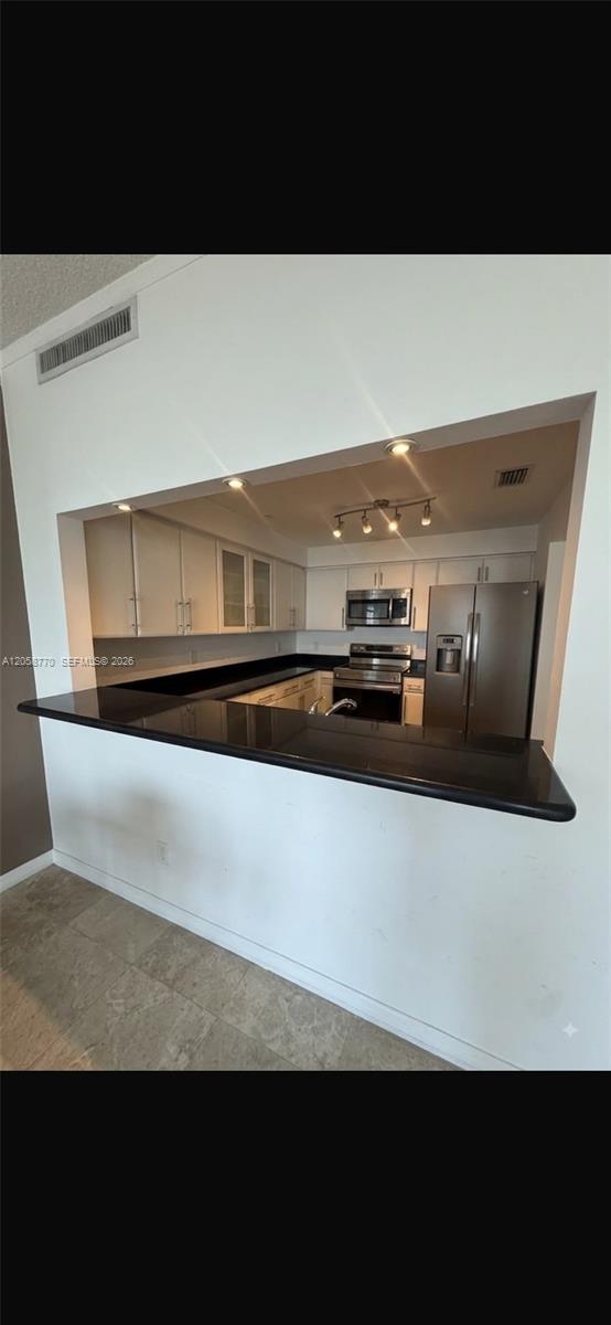 2475 Brickell Ave # 1609