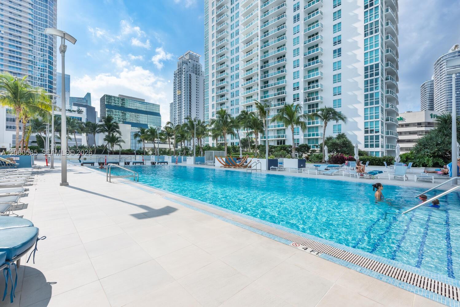 950 Brickell Bay Dr # 4801