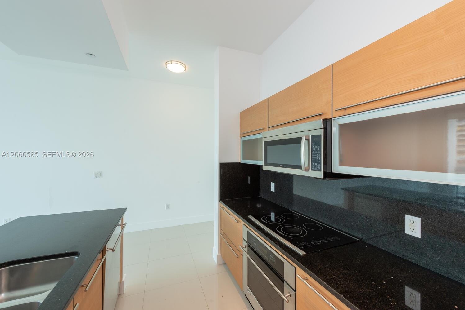 950 Brickell Bay Dr # 4801