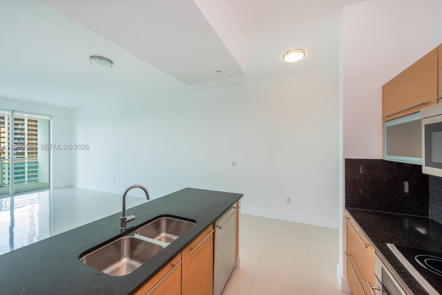 950 Brickell Bay Dr # 4801