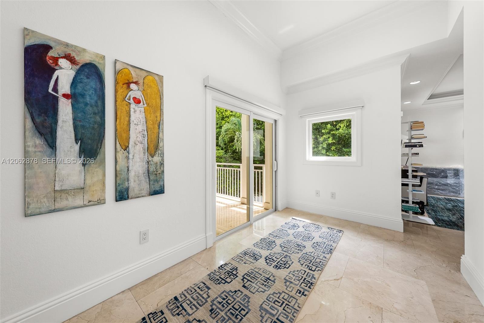 6 Coconut Ln