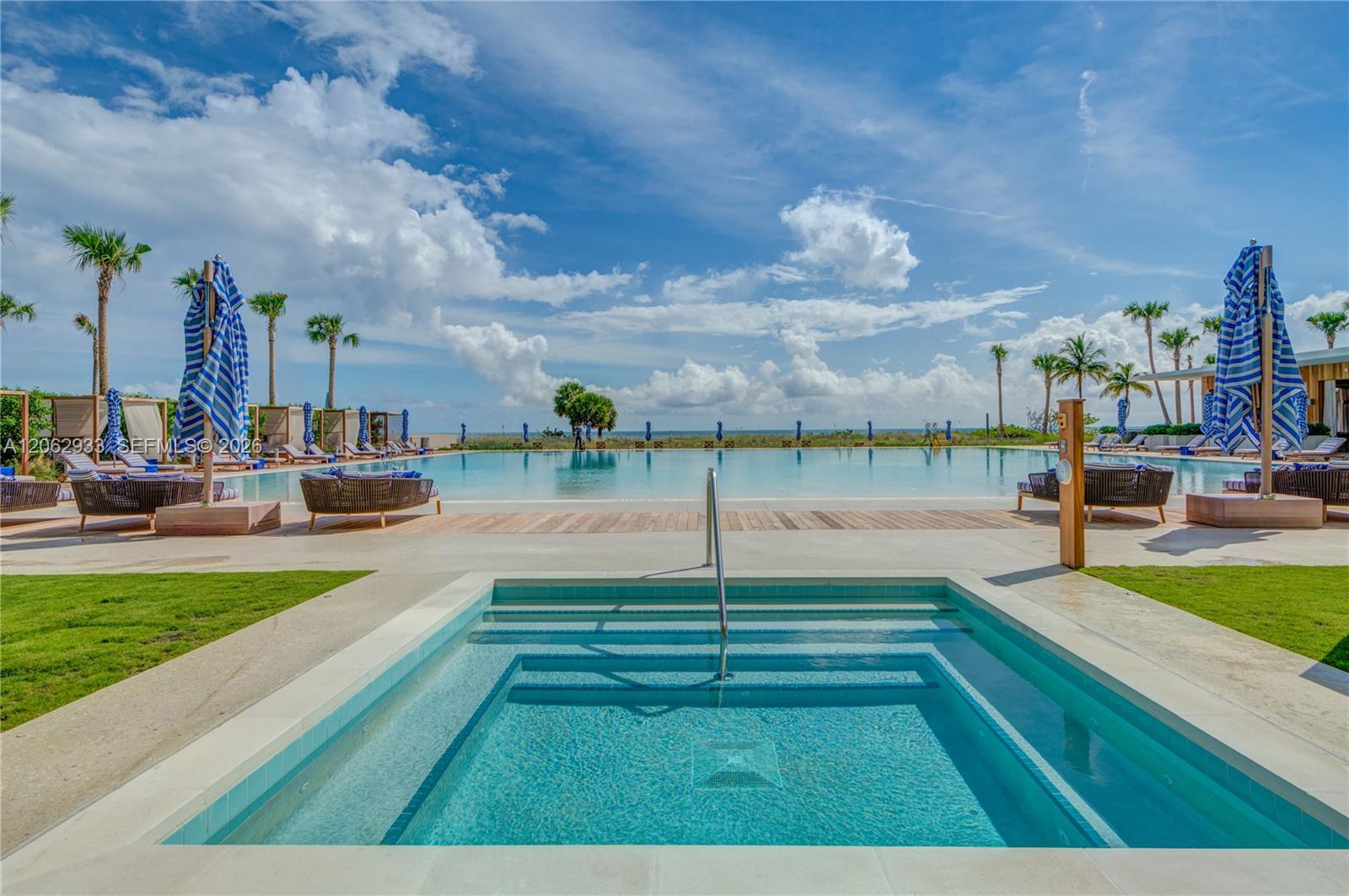 360 Ocean Dr # 904S