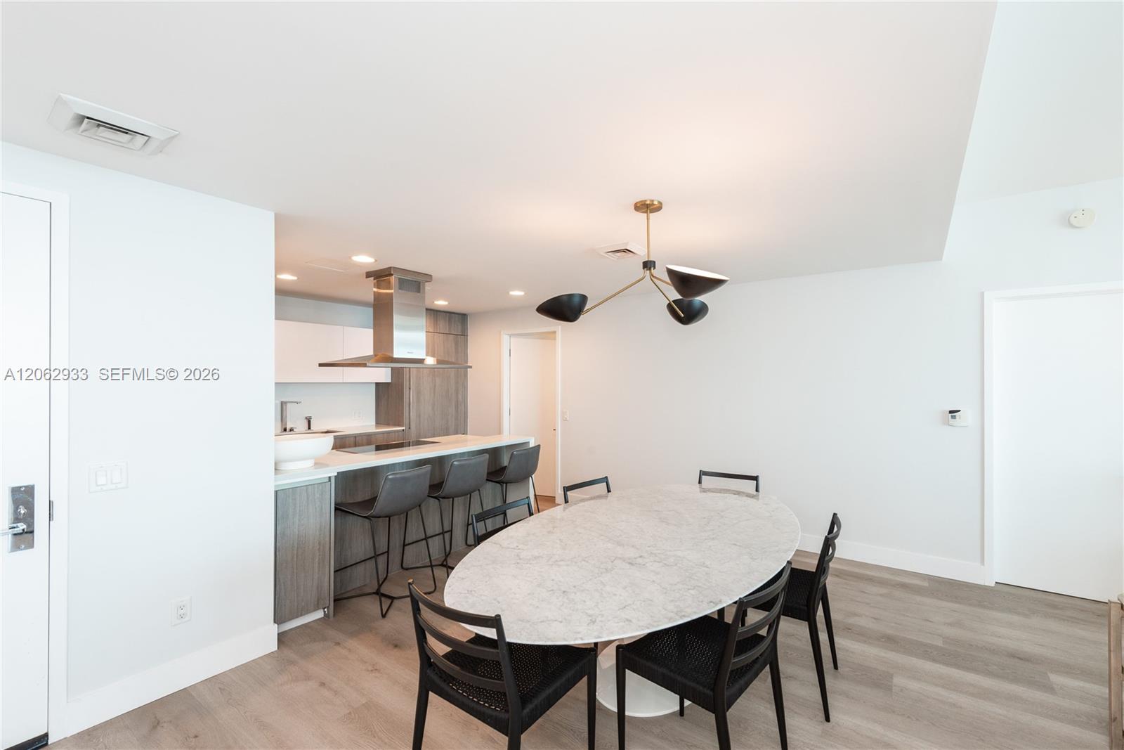 360 Ocean Dr # 904S