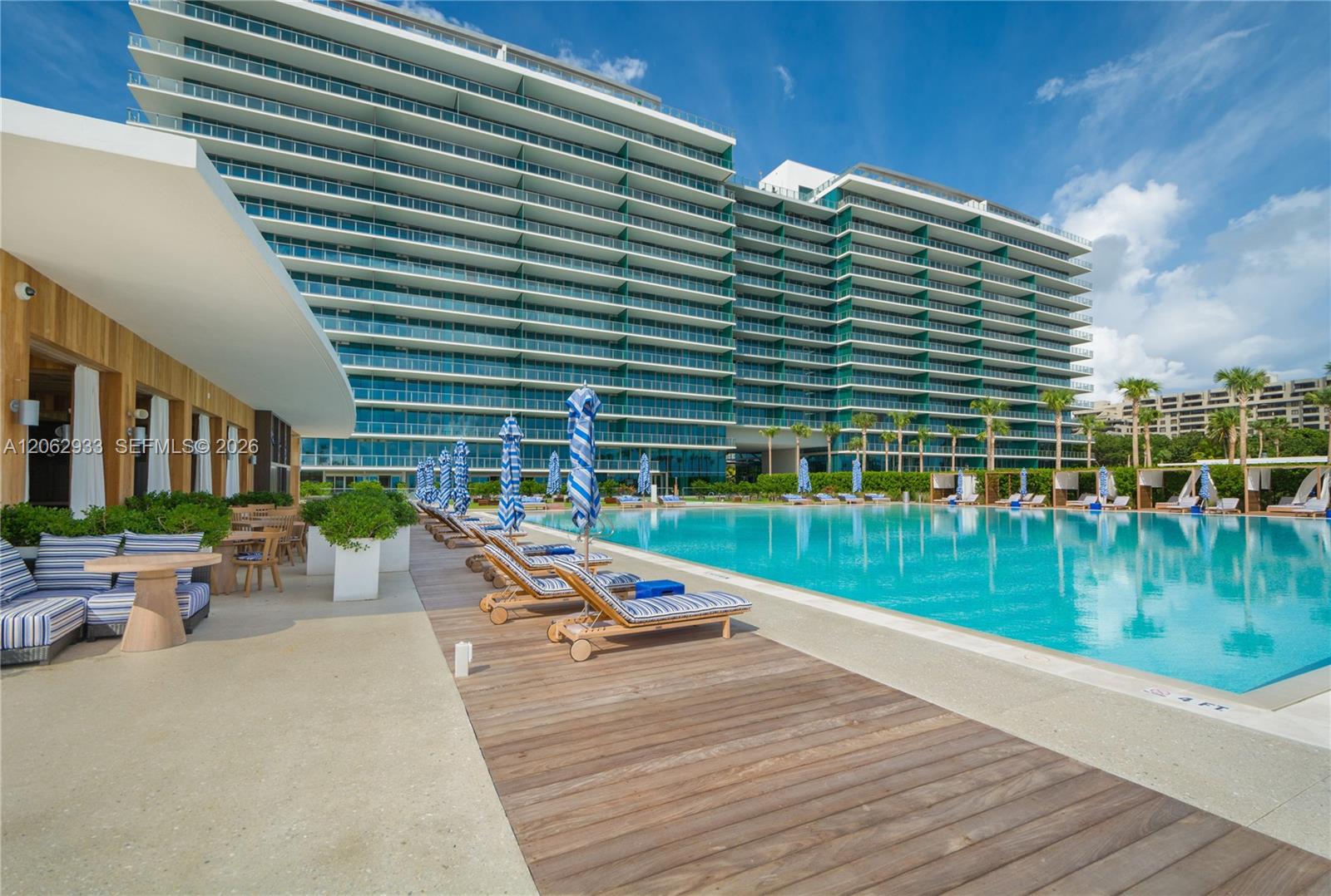 360 Ocean Dr # 904S