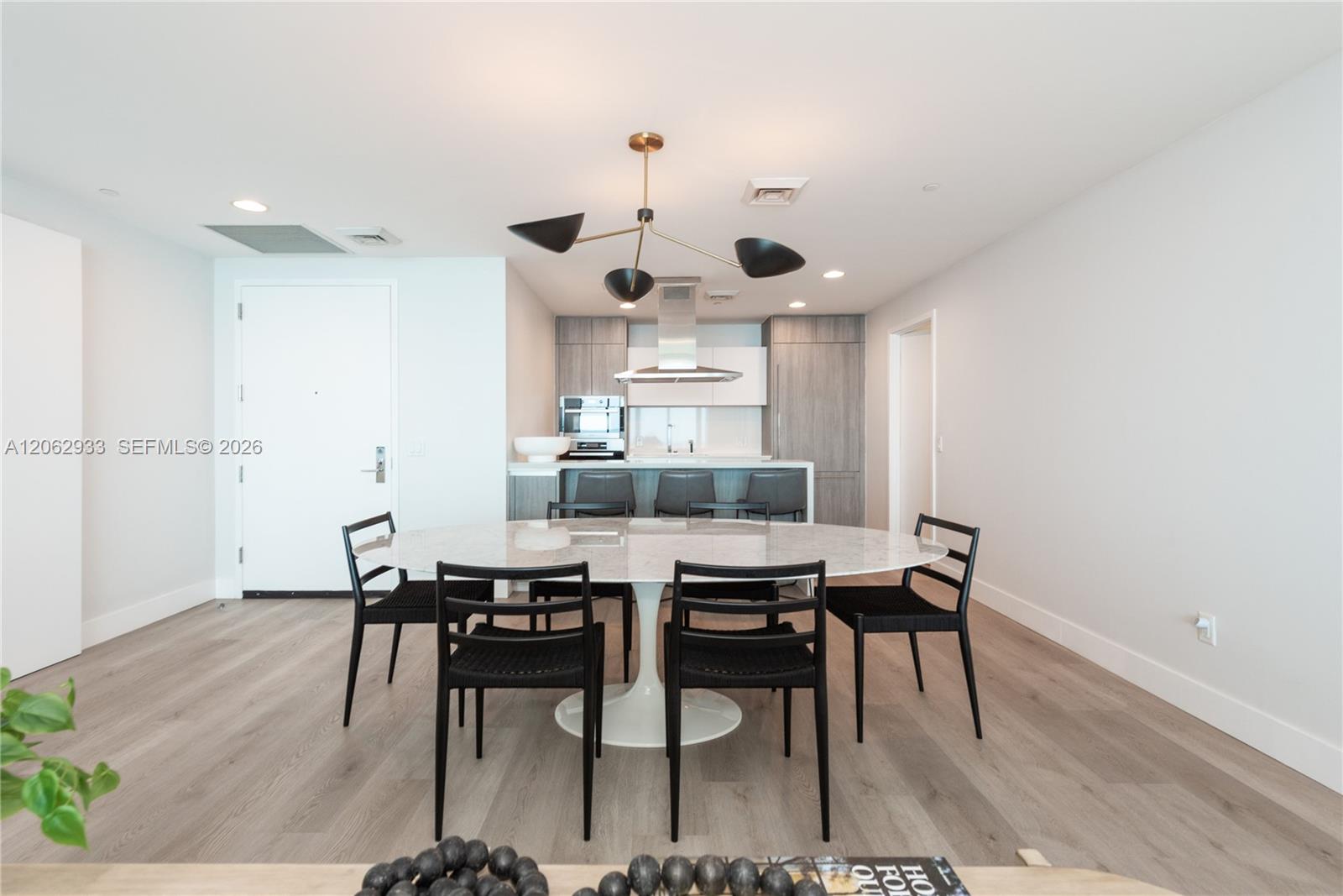 360 Ocean Dr # 904S