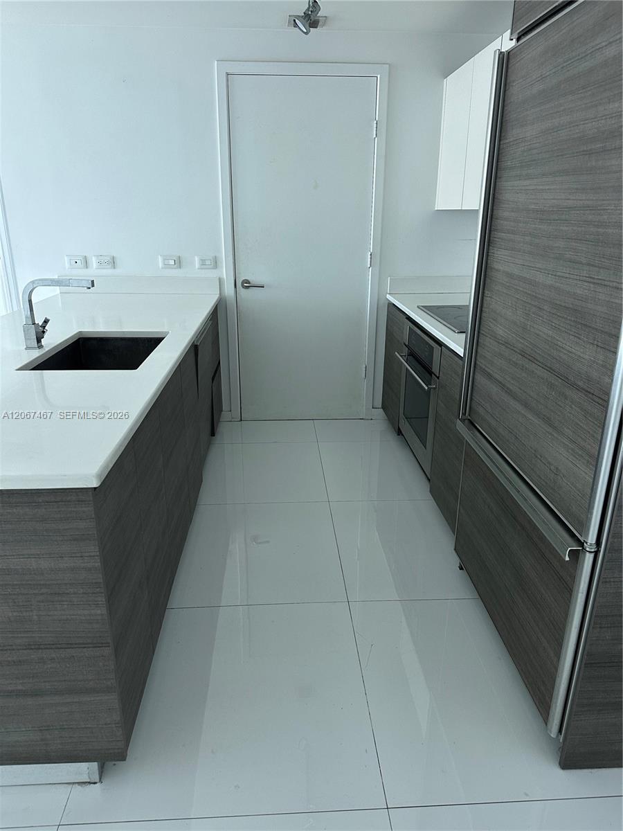 1100 S Miami Ave Unit: 2708