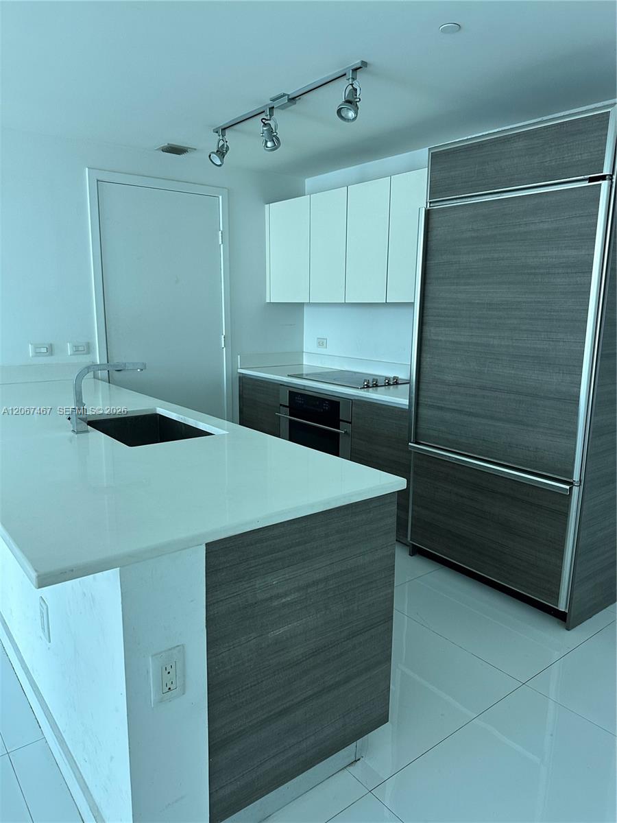 1100 S Miami Ave Unit: 2708