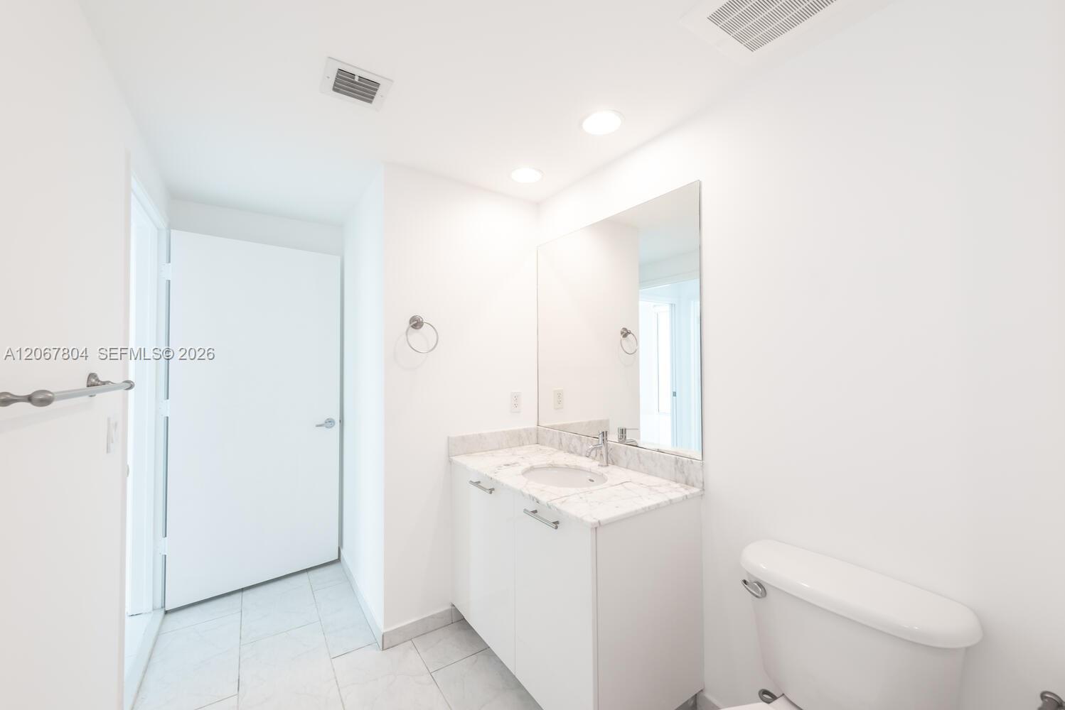 950 Brickell Bay Dr # 2208