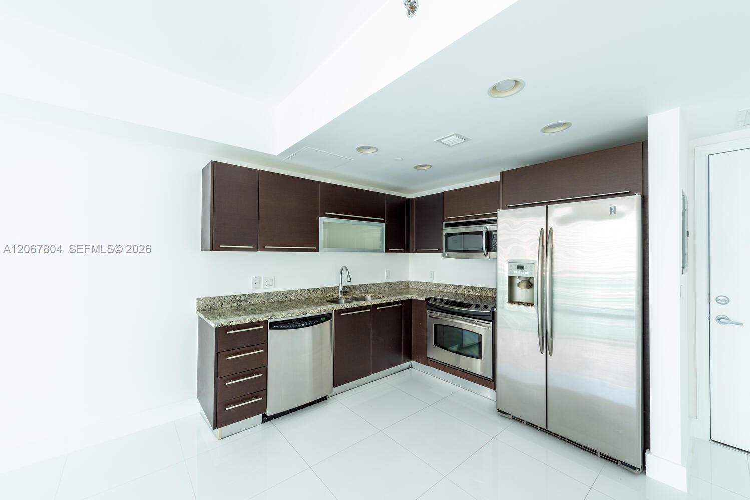 950 Brickell Bay Dr # 2208