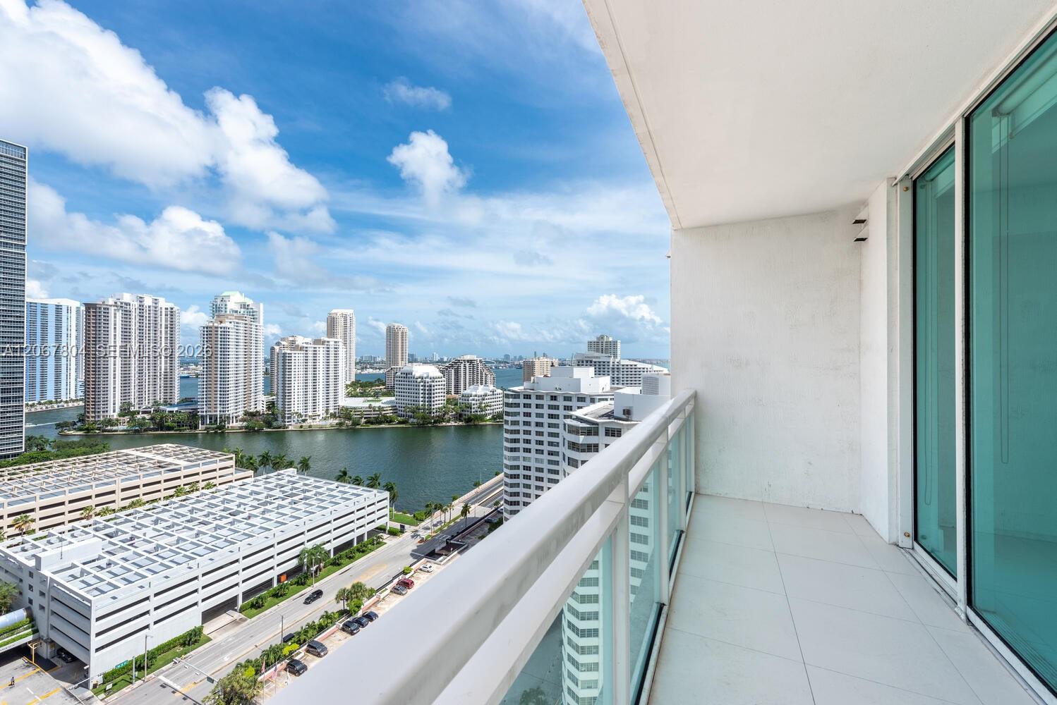 950 Brickell Bay Dr # 2208