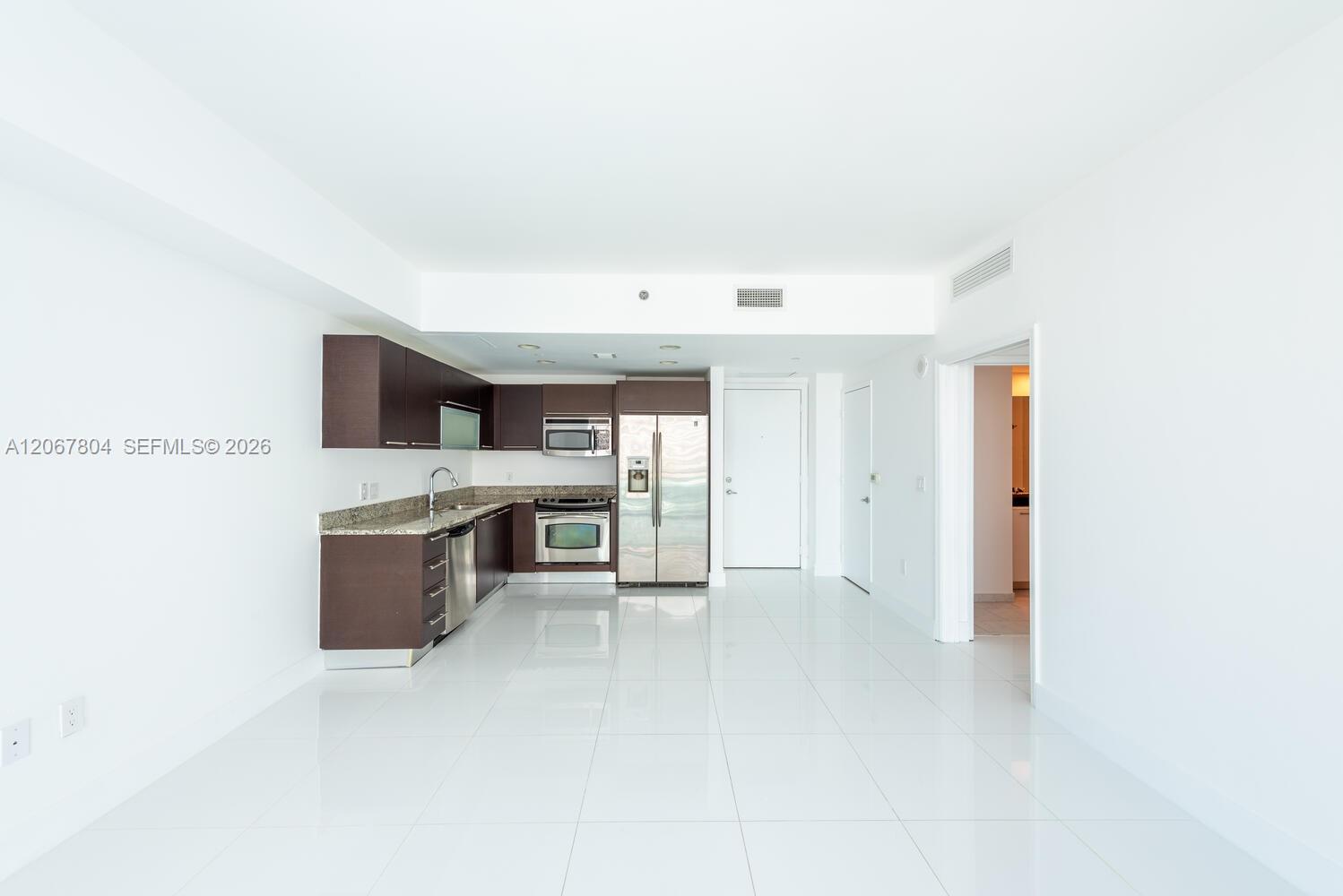 950 Brickell Bay Dr # 2208