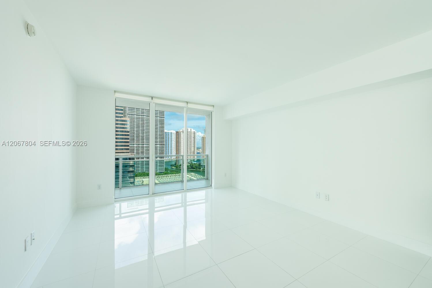 950 Brickell Bay Dr # 2208