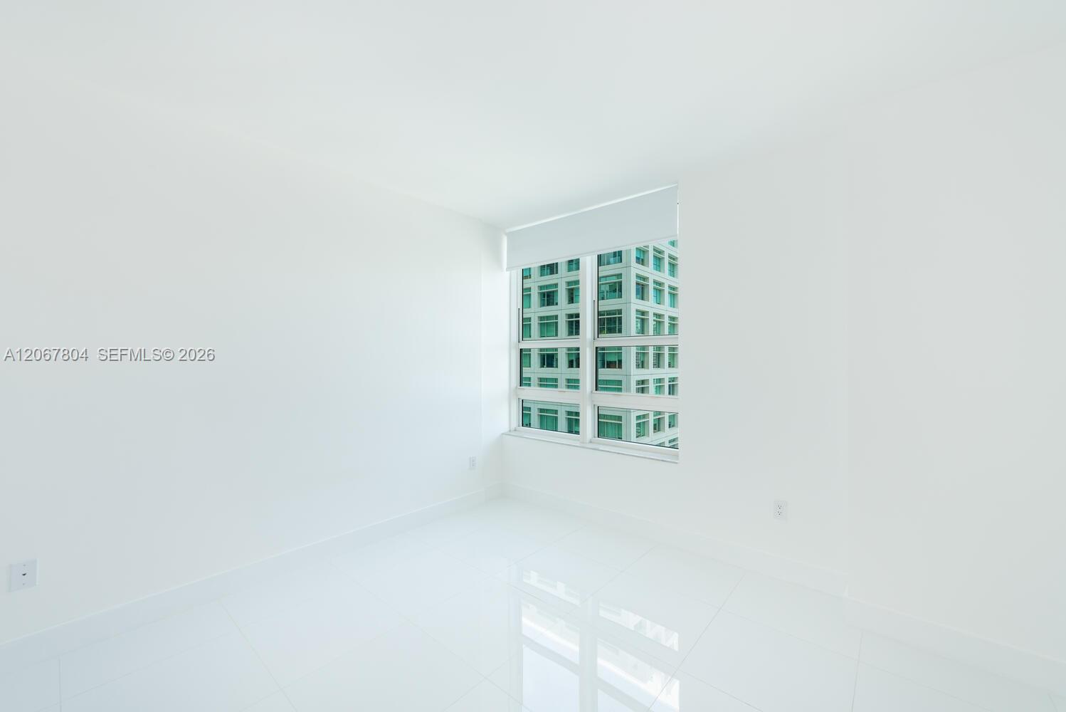 950 Brickell Bay Dr # 2208