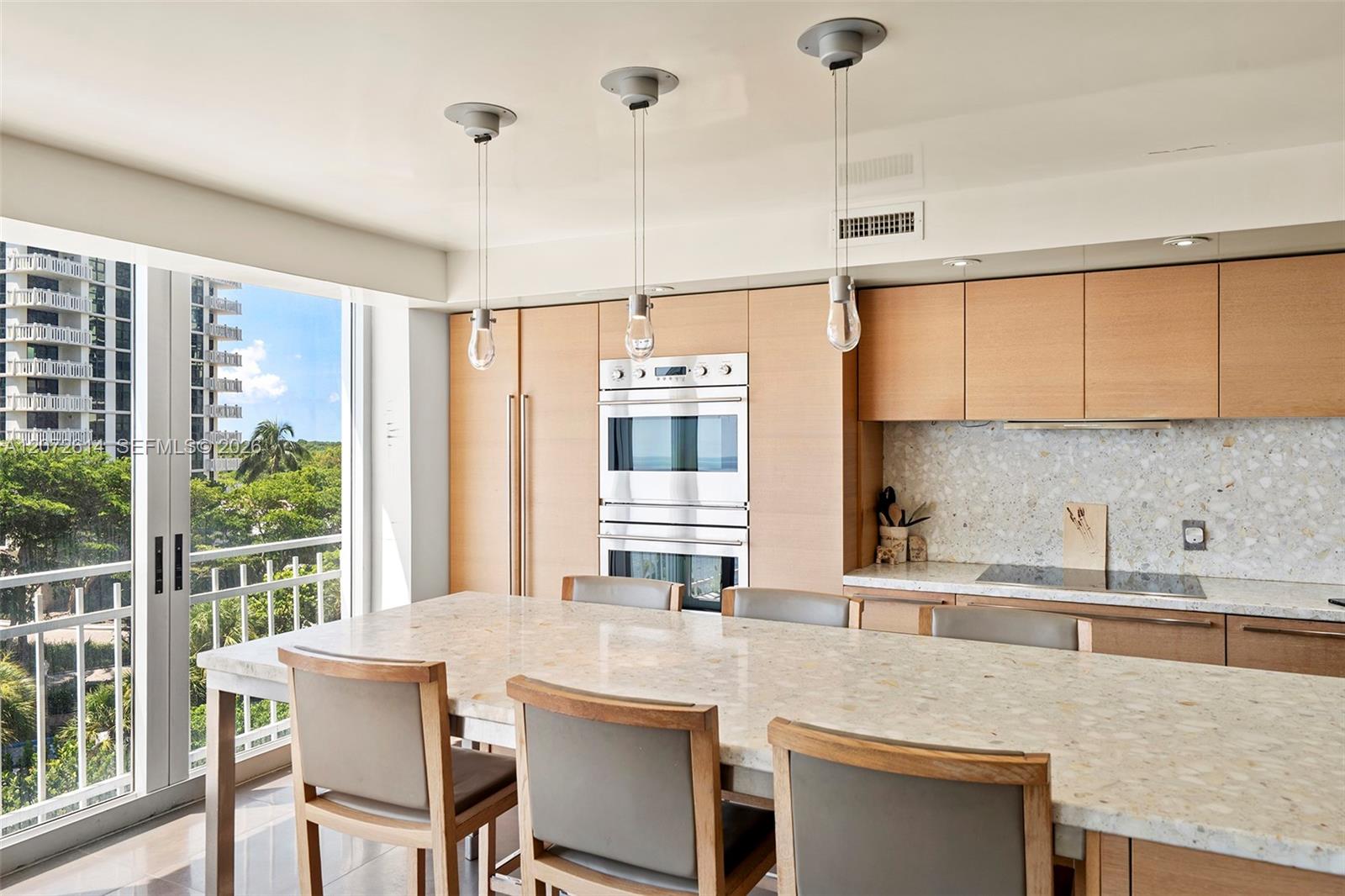 600 Grapetree Dr Unit: 6BS