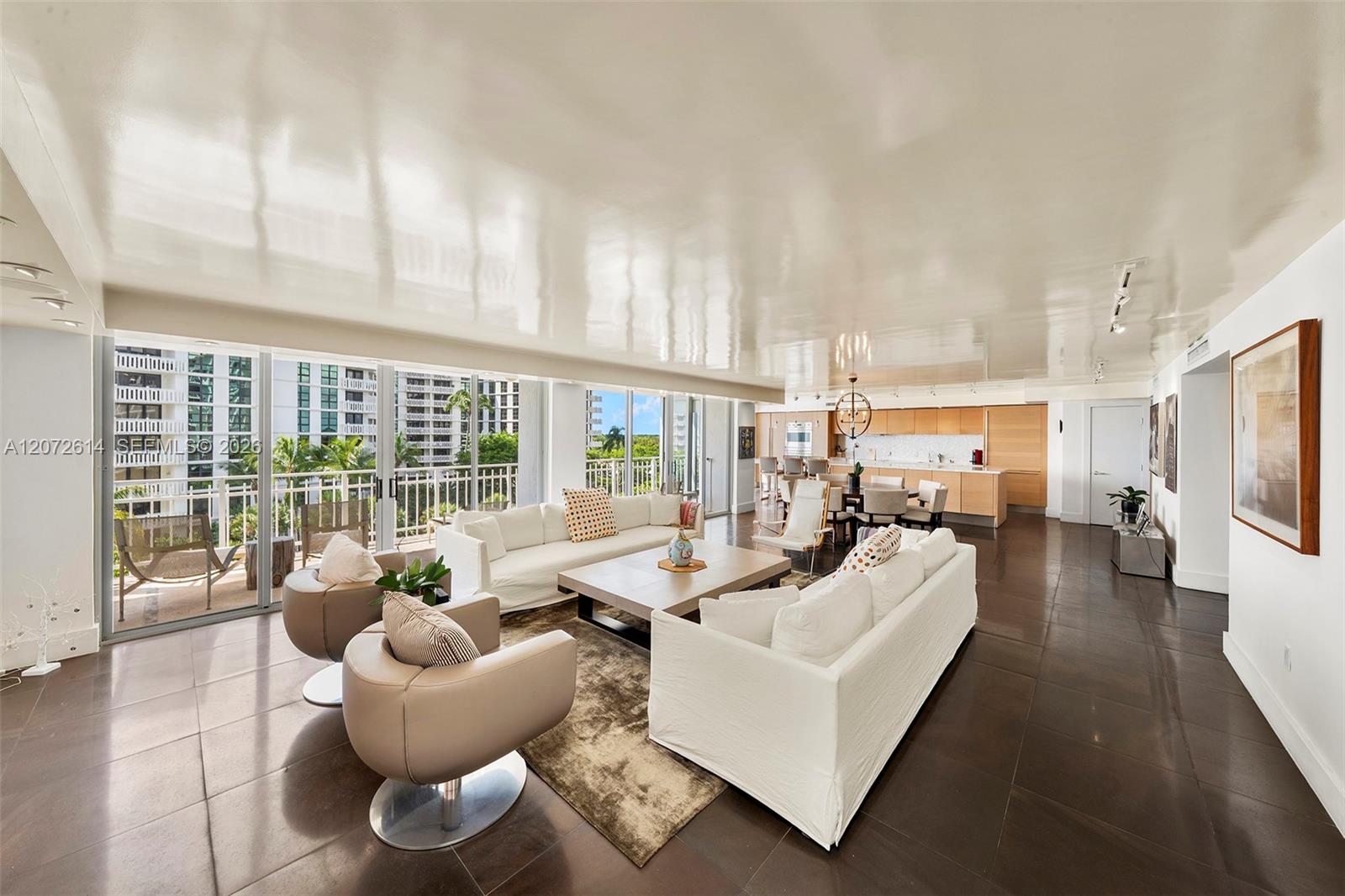600 Grapetree Dr Unit: 6BS