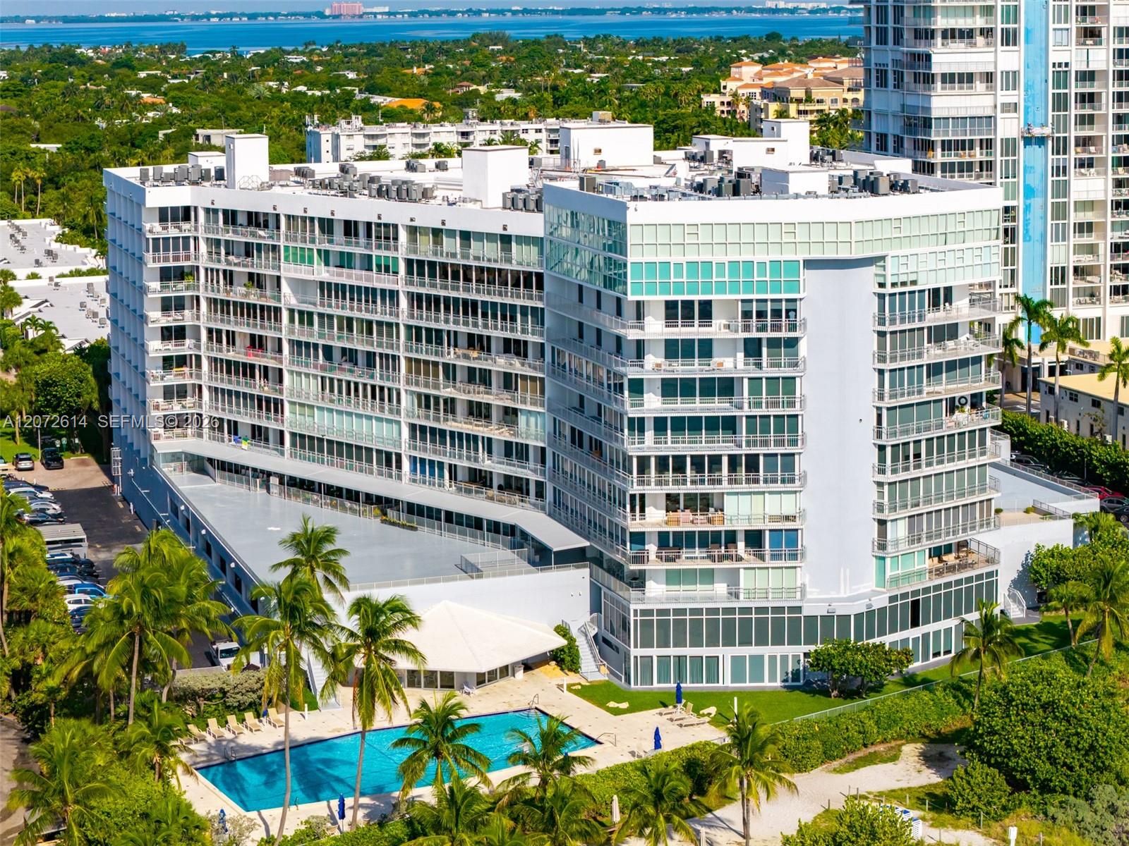 600 Grapetree Dr Unit: 6BS