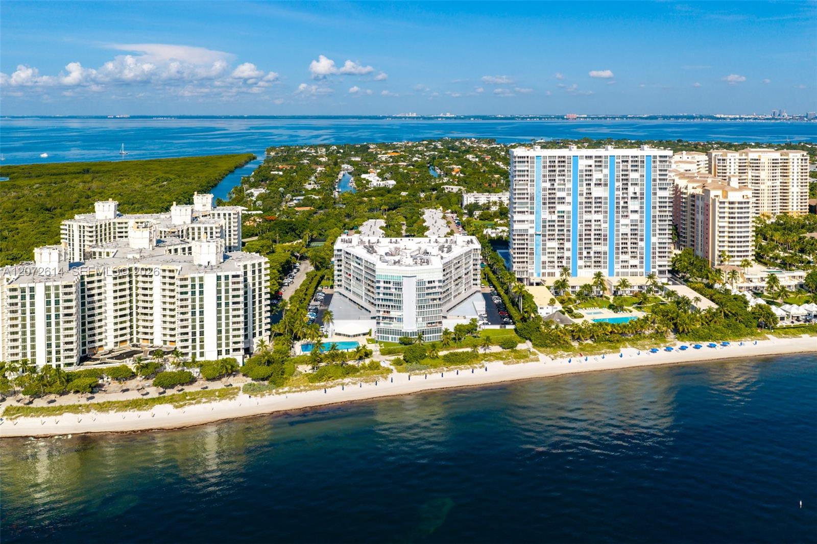 600 Grapetree Dr Unit: 6BS