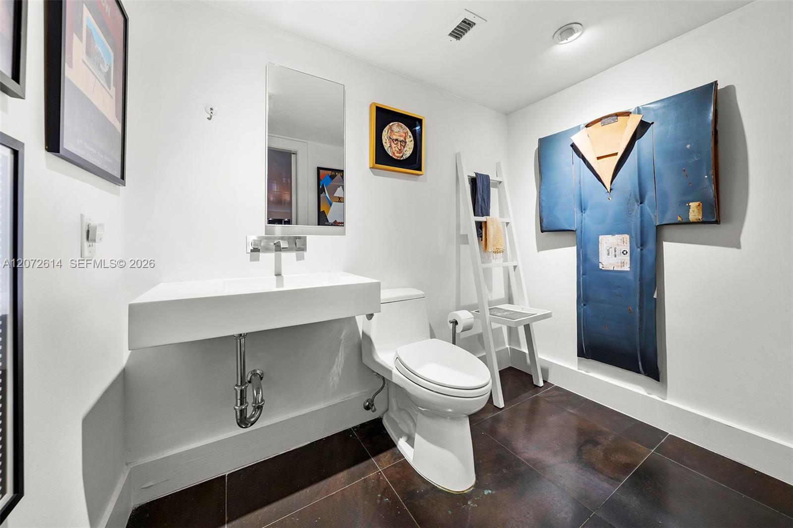 600 Grapetree Dr Unit: 6BS