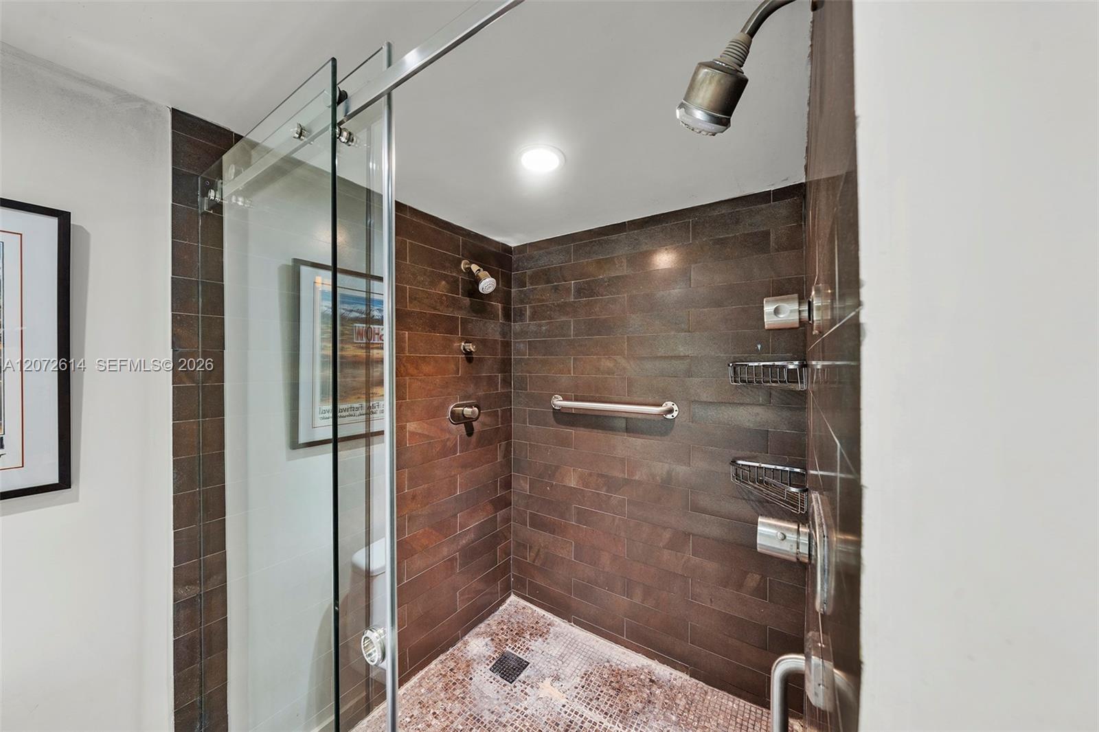 600 Grapetree Dr Unit: 6BS