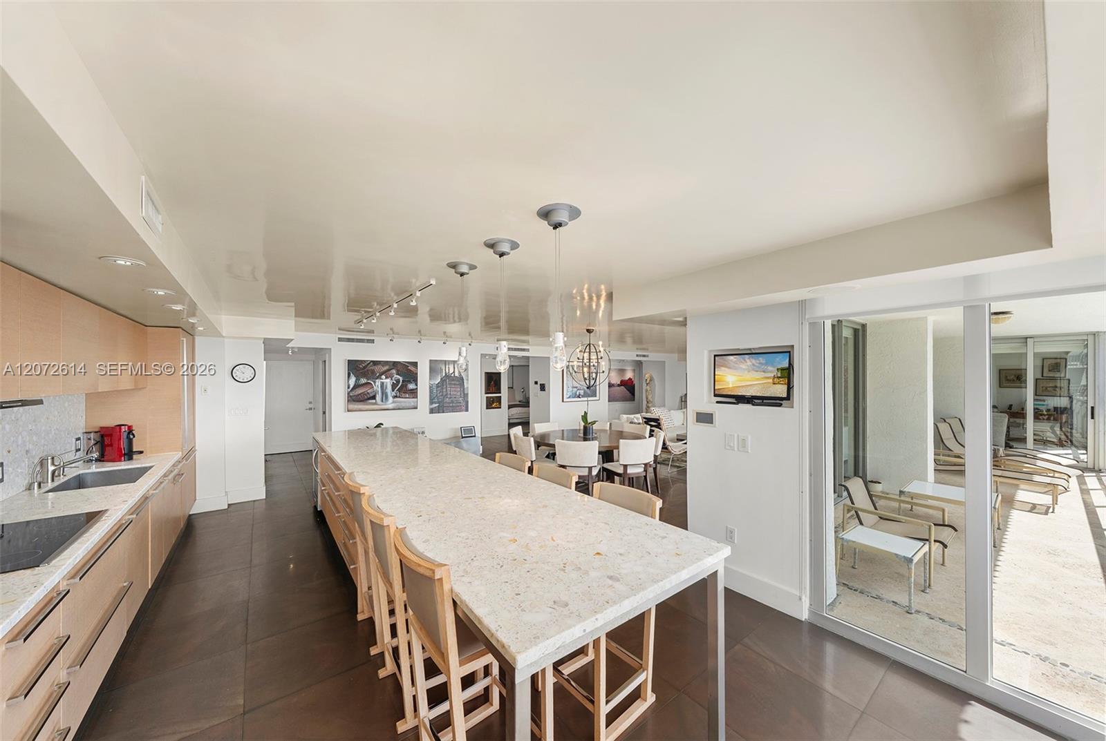 600 Grapetree Dr Unit: 6BS