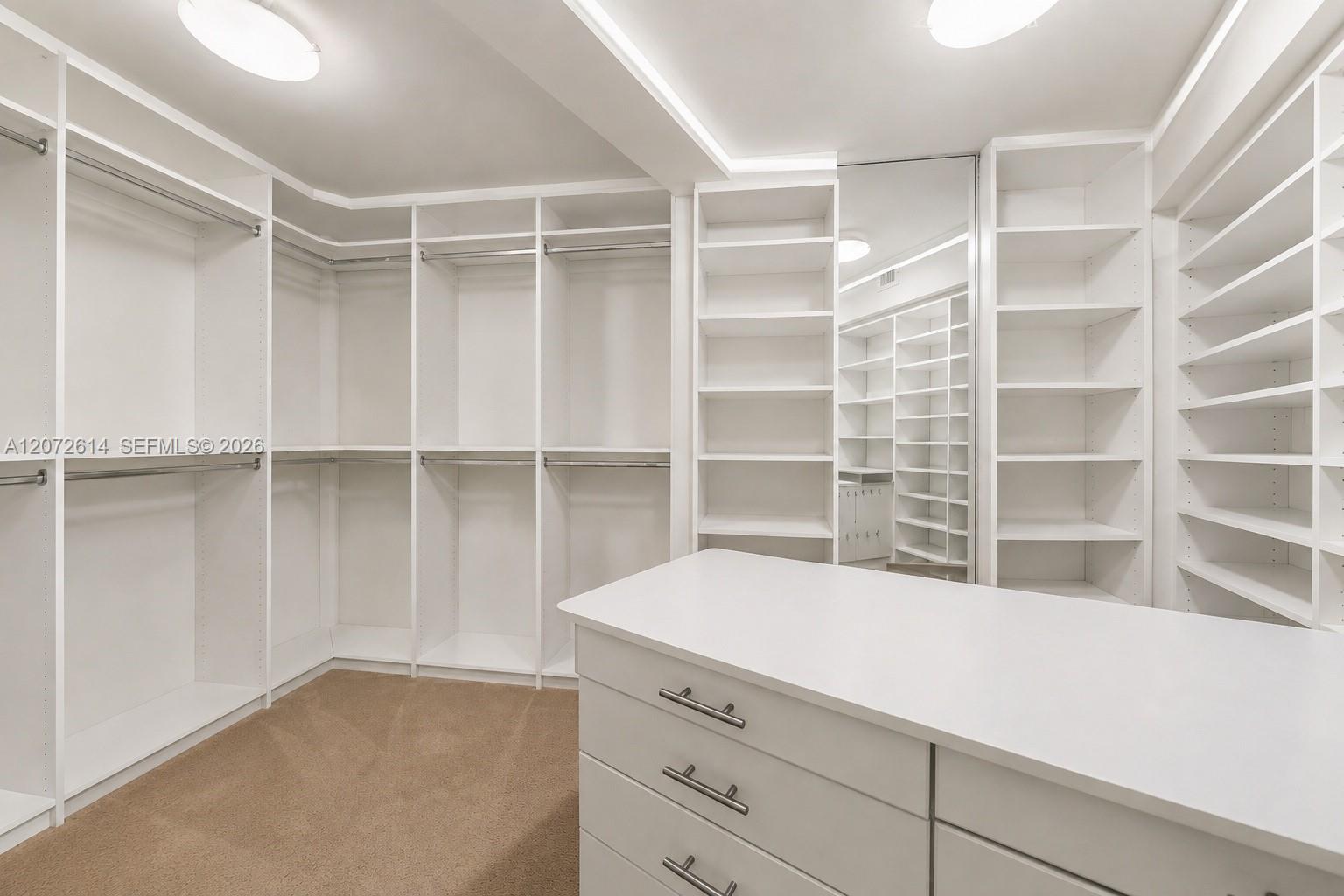 600 Grapetree Dr Unit: 6BS