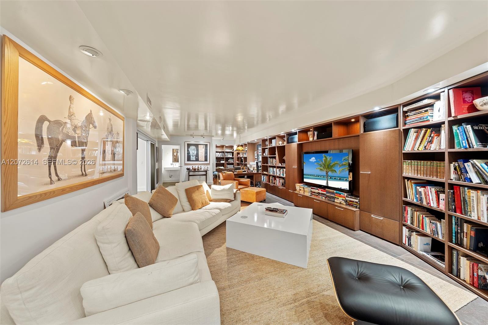 600 Grapetree Dr Unit: 6BS
