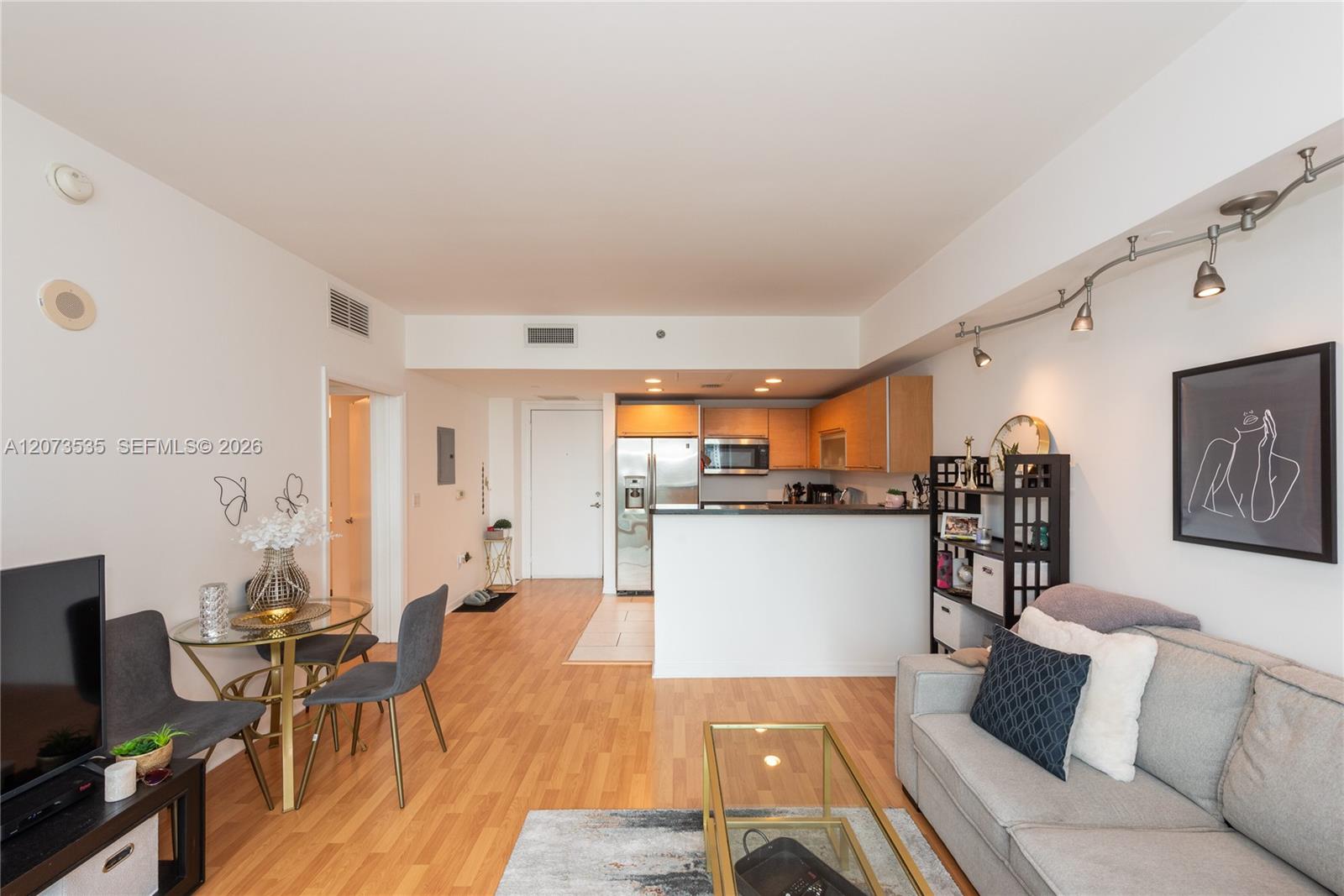 951 Brickell Ave # 2709
