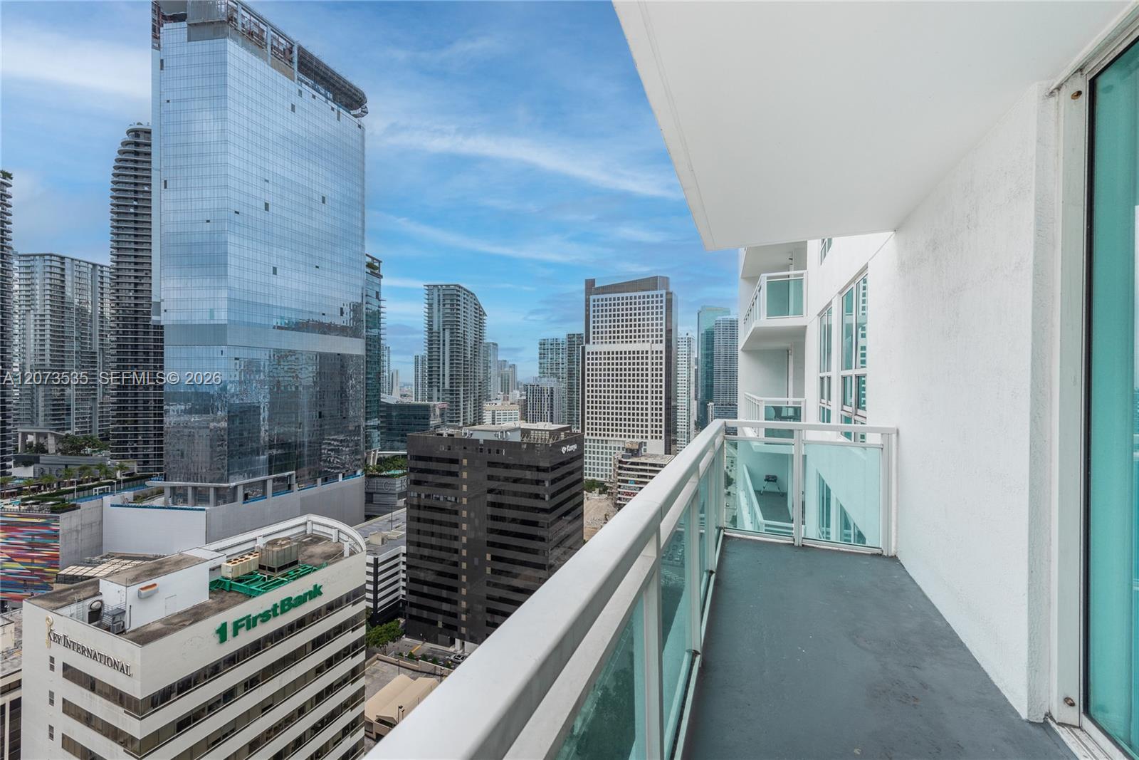 951 Brickell Ave # 2709