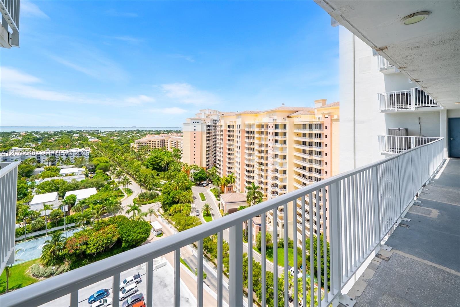 881 Ocean Dr # 16F