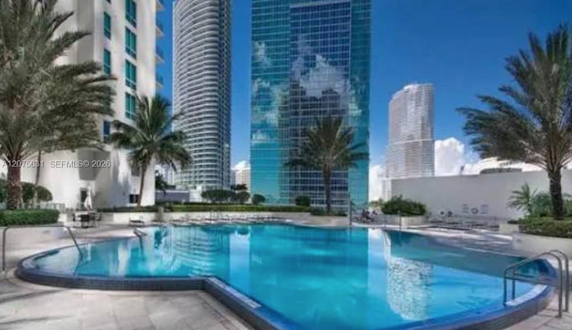 300 S Biscayne Blvd # 2207 Unit: T-2207
