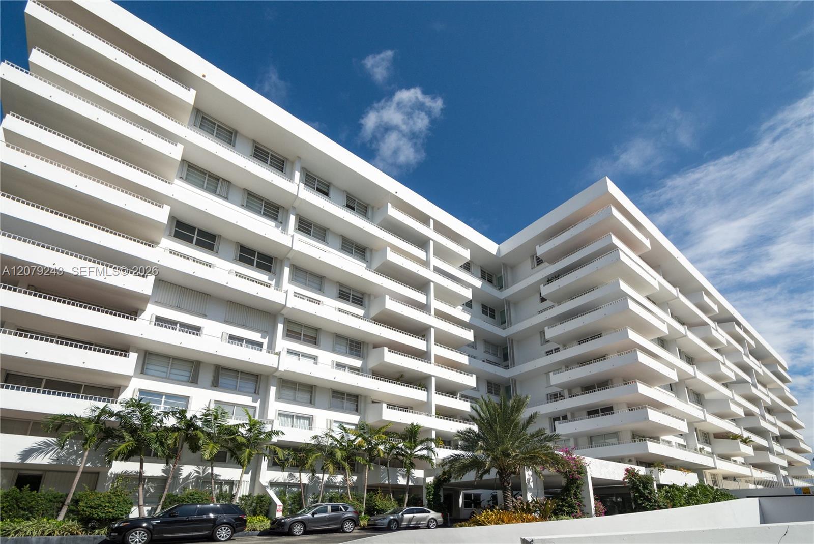 199 Ocean Lane Dr # 206