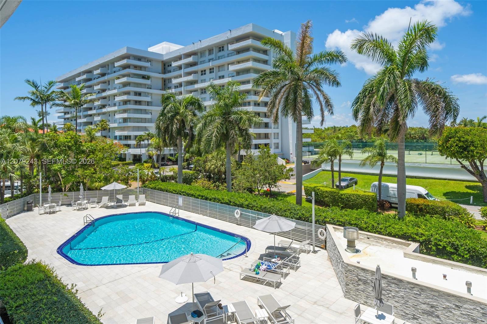 199 Ocean Lane Dr # 206