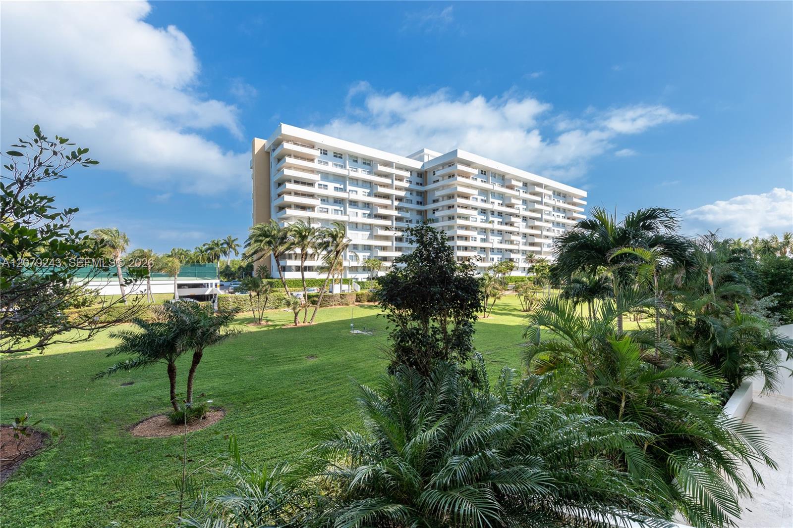 199 Ocean Lane Dr # 206