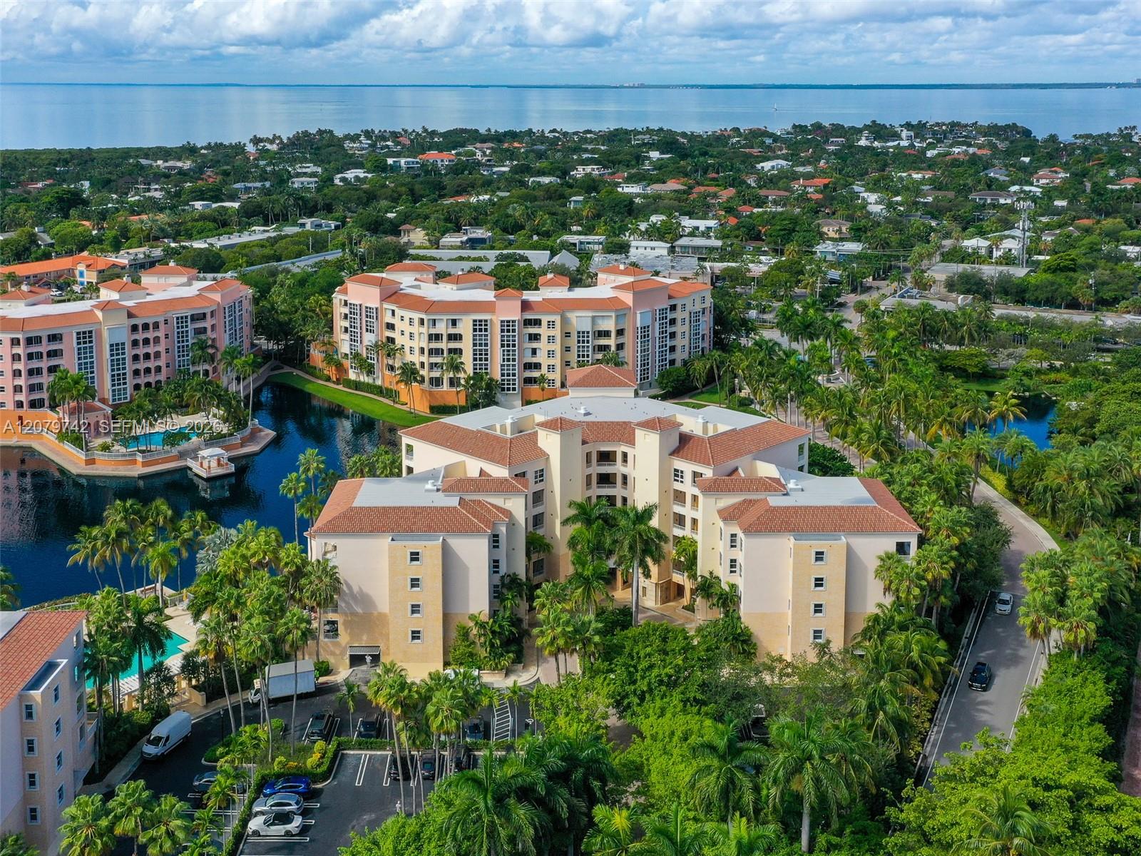 705 Crandon Blvd # 506