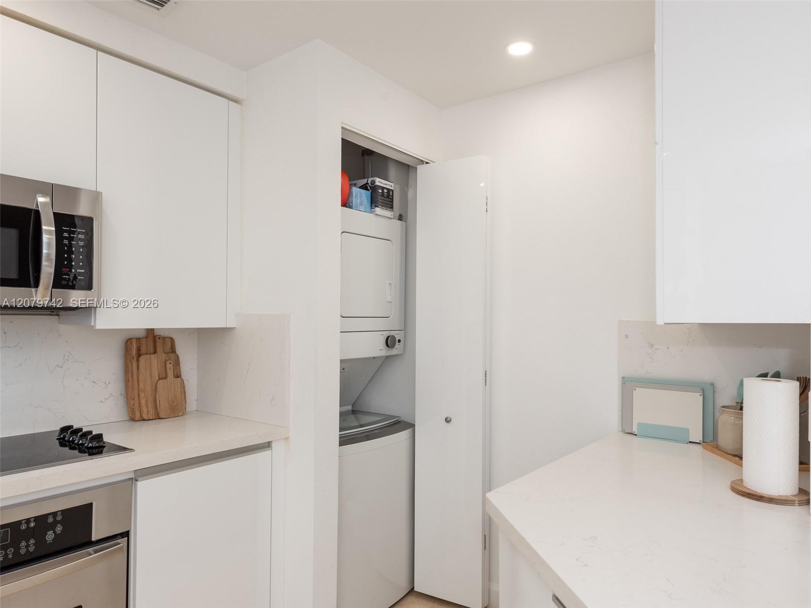 705 Crandon Blvd # 506