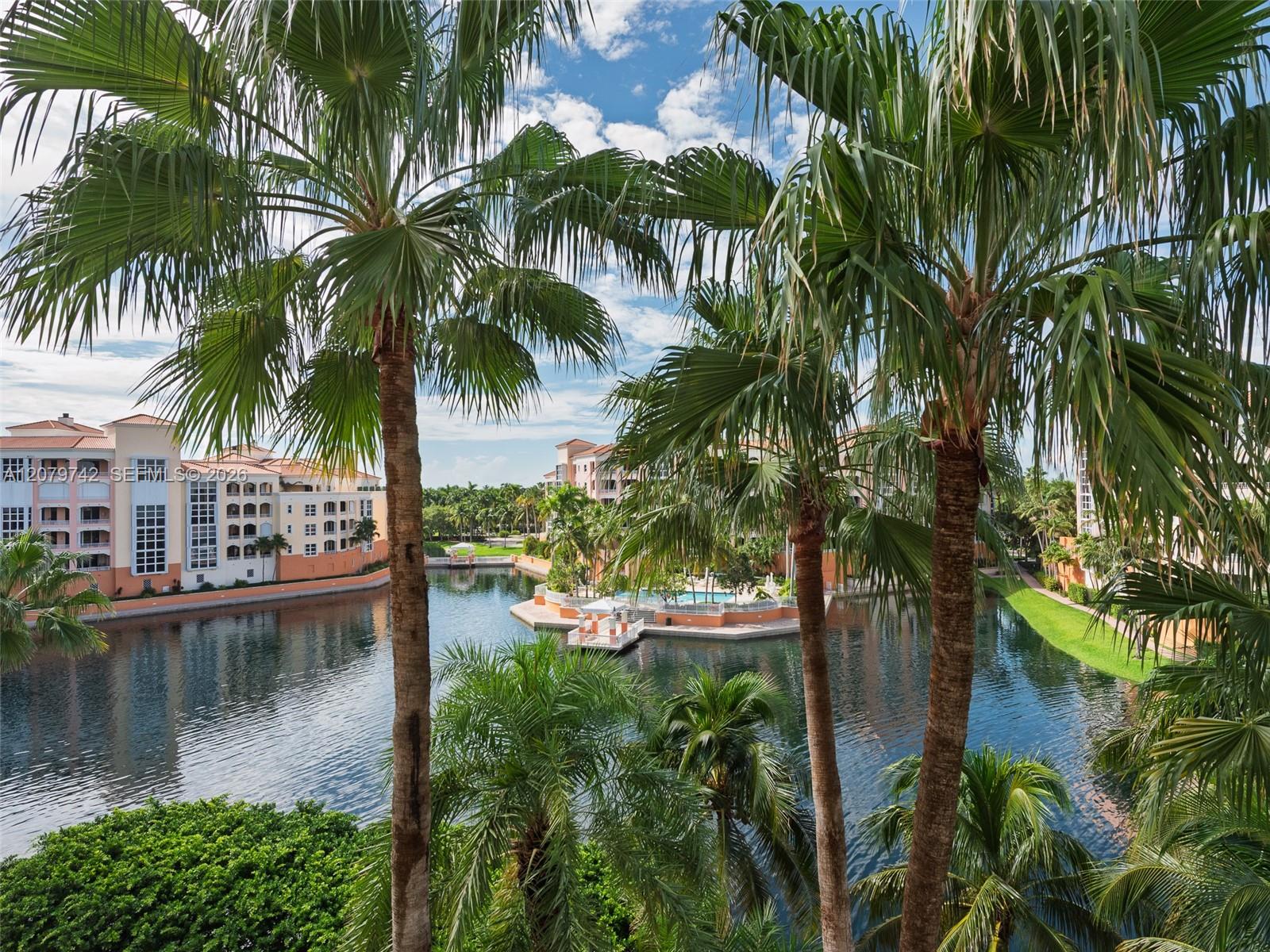 705 Crandon Blvd # 506
