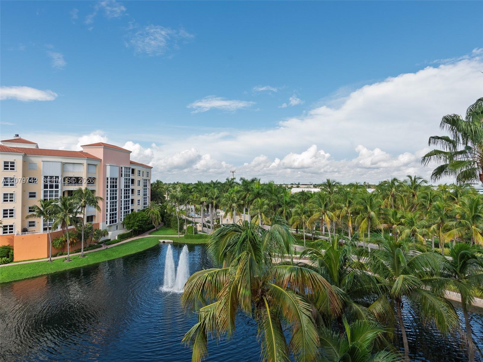 705 Crandon Blvd # 506