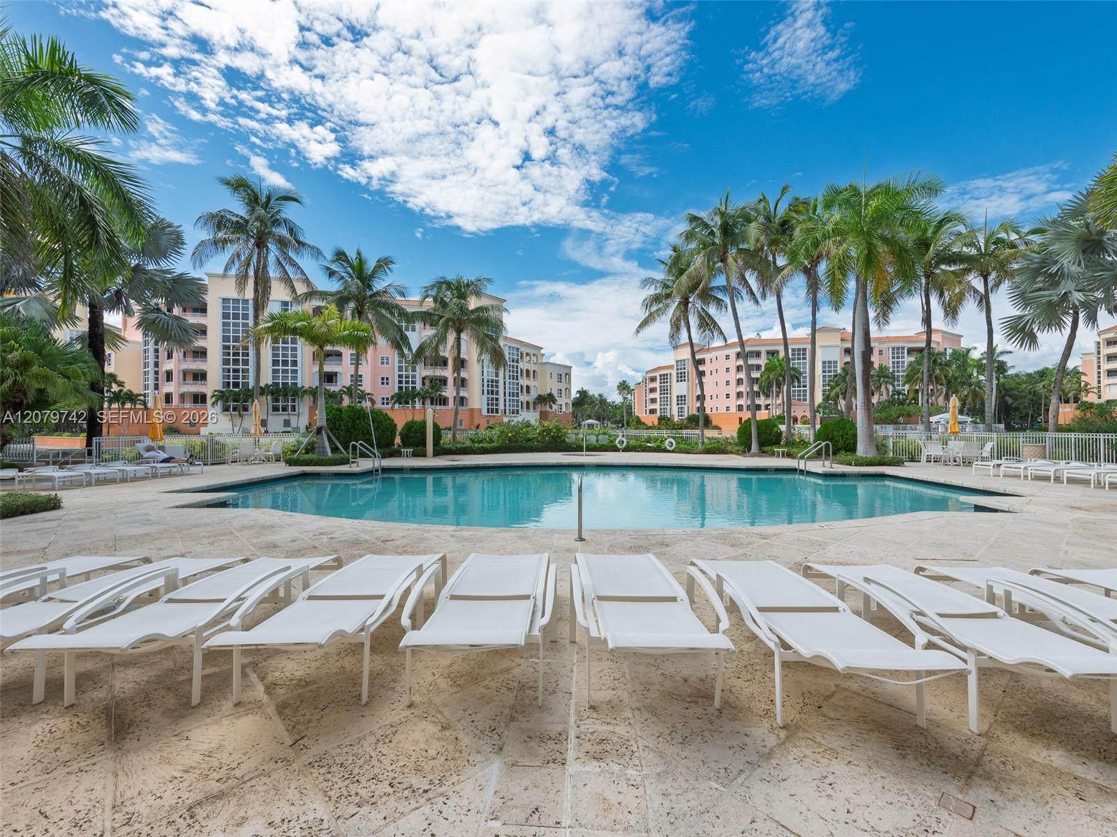 705 Crandon Blvd # 506