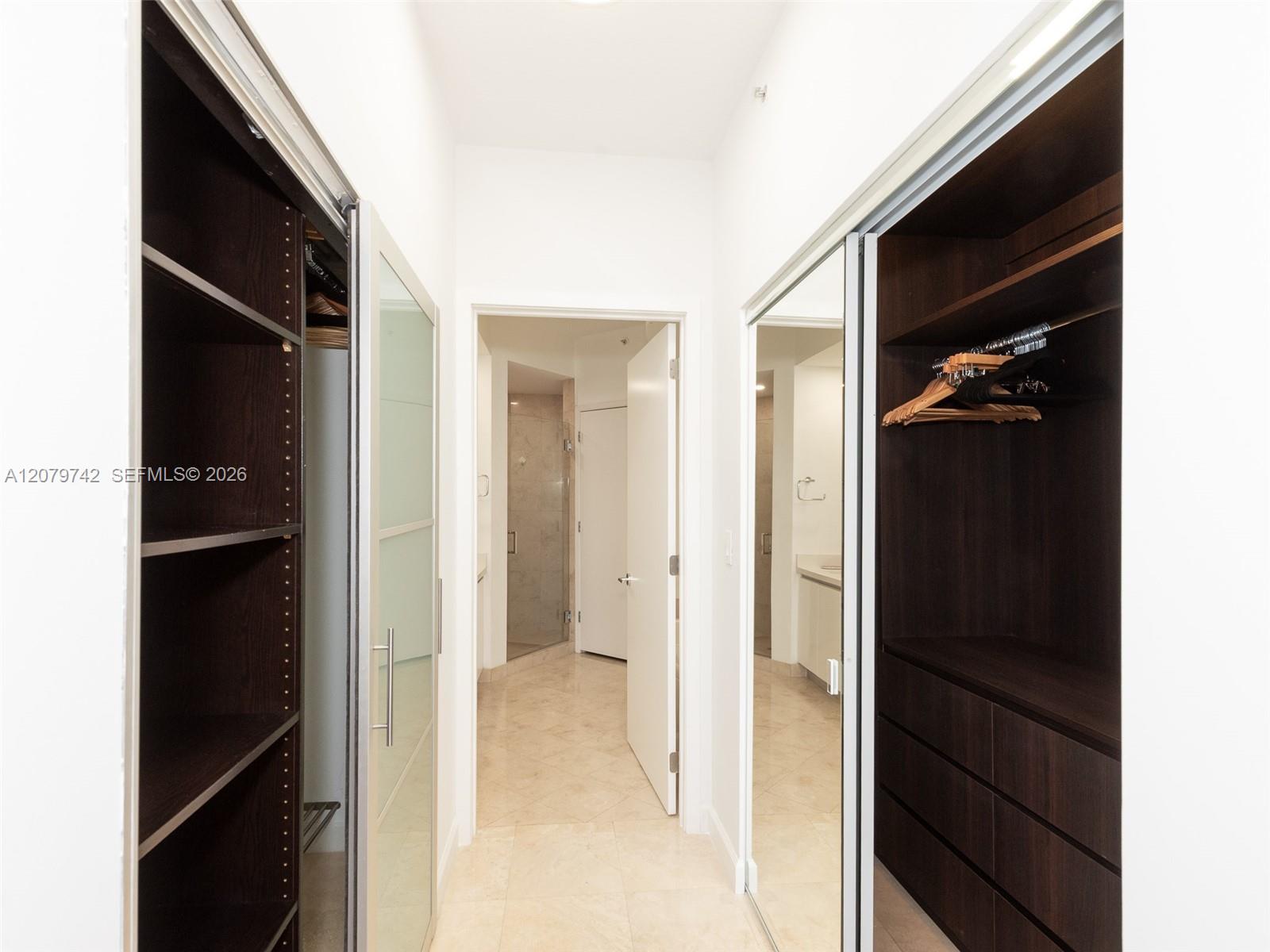 705 Crandon Blvd # 506