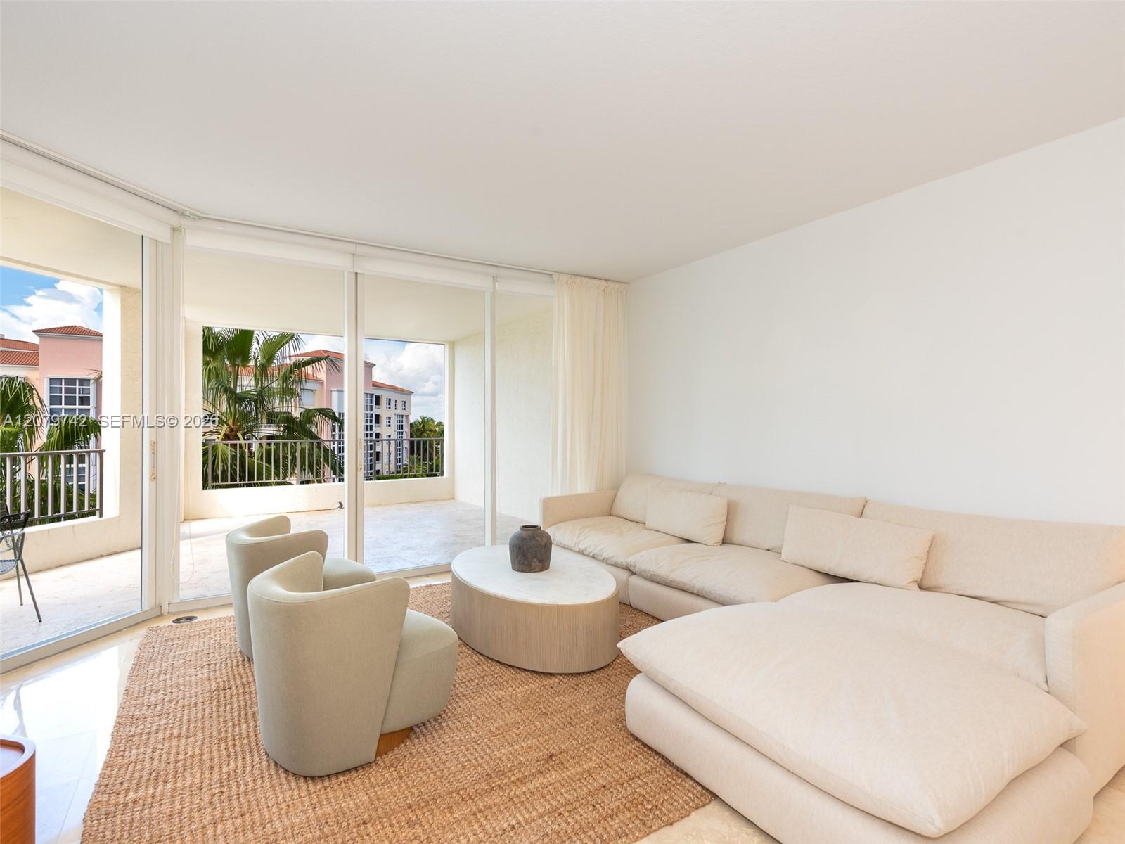 705 Crandon Blvd # 506