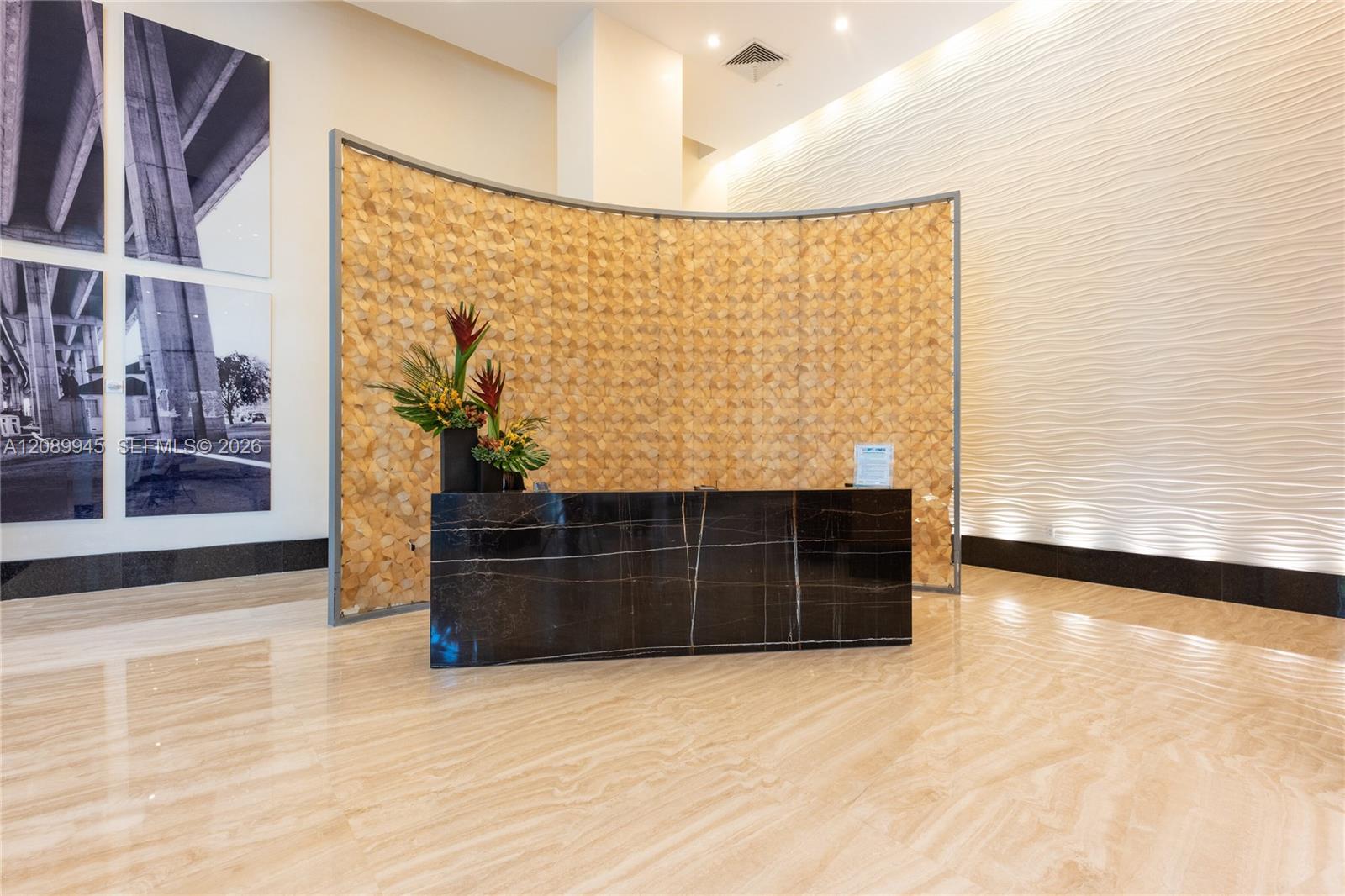 951 Brickell Ave # 3102