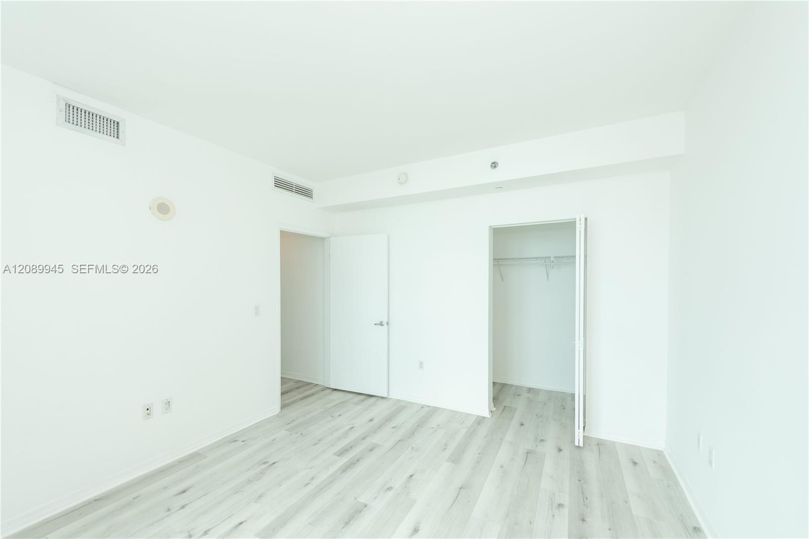 951 Brickell Ave # 3102