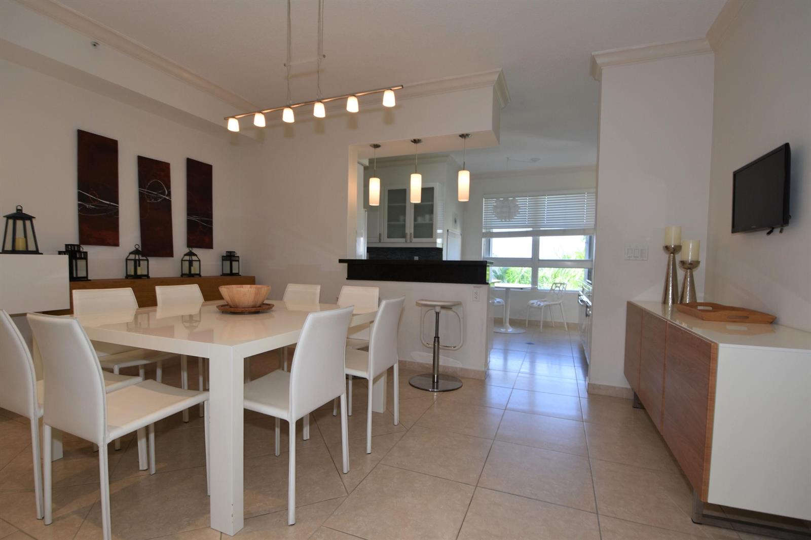 707 CRANDON Boulevard # 8 Unit: PH-8