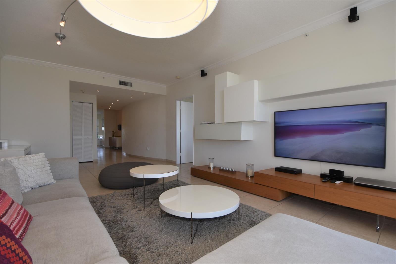707 CRANDON Boulevard # 8 Unit: PH-8